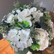 Load image into Gallery viewer, Hydrangea & Rose Box