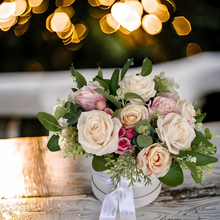 Load image into Gallery viewer, Aston Box