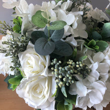 Load image into Gallery viewer, Hydrangea & Rose Box