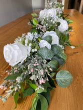 Load image into Gallery viewer, 6ft Rose & Jasmin Garland