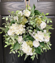 Load image into Gallery viewer, White Hydrangea Wreath