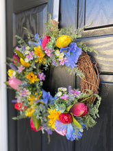 Load image into Gallery viewer, Tulip Spring Beginnings