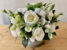 Load image into Gallery viewer, Large Luxury Rose Centrepiece