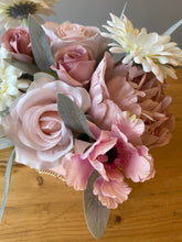 Load image into Gallery viewer, Blush Bouquet Handbag
