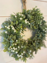 Load image into Gallery viewer, Flocked leaf &amp; Wild Gyp Wreath
