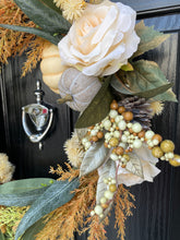 Load image into Gallery viewer, Wild Pumpkin Wreath
