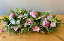 Load image into Gallery viewer, Peony &amp; Rose Table Centrepiece
